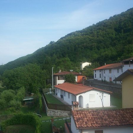 Hermitage Holidays Gallicano Pokoj fotografie